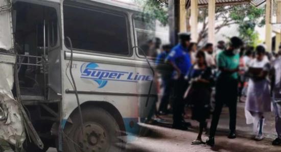 තලාව බස් අනතුරෙන් එක් අයෙකු මිය යයි..